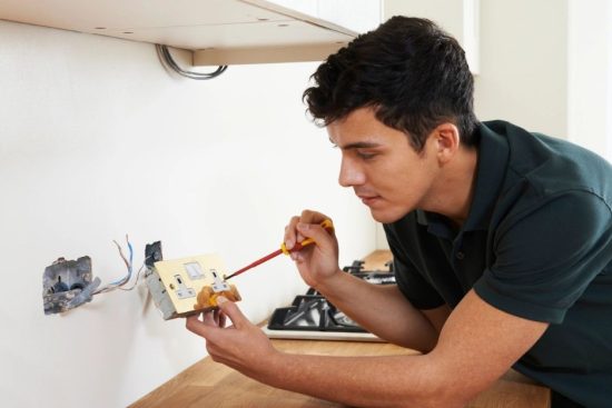 Basic Electrical Troubleshooting Tips For Your Home